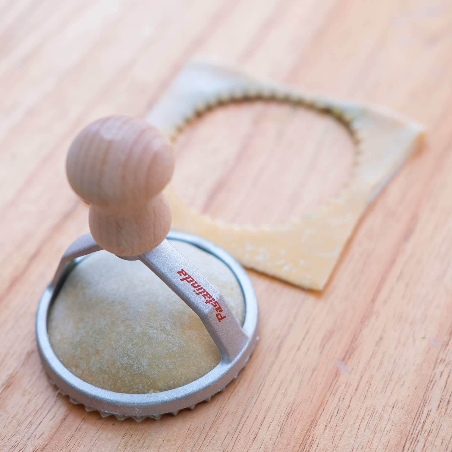 Pastalinda Aluminum Round Sorrentini Stamp, 3 x 3-Inch - Pastalinda