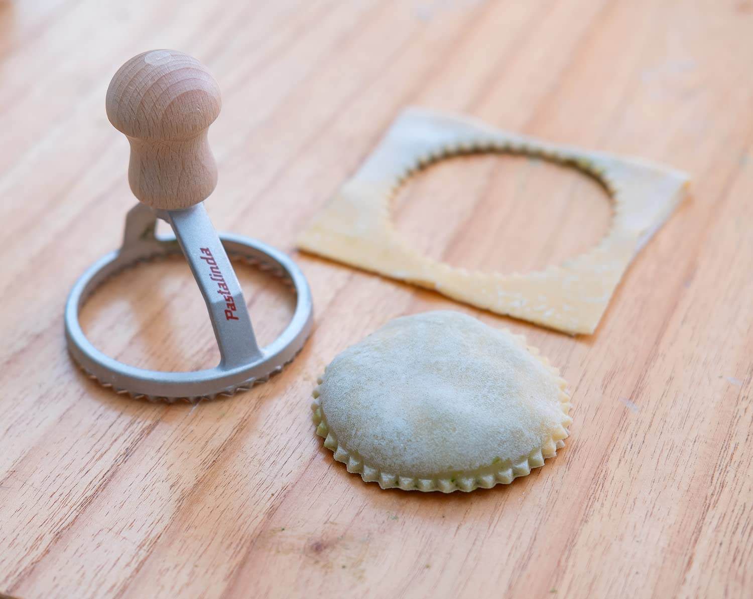 Pastalinda Aluminum Round Sorrentini Stamp, 3 x 3-Inch - Pastalinda